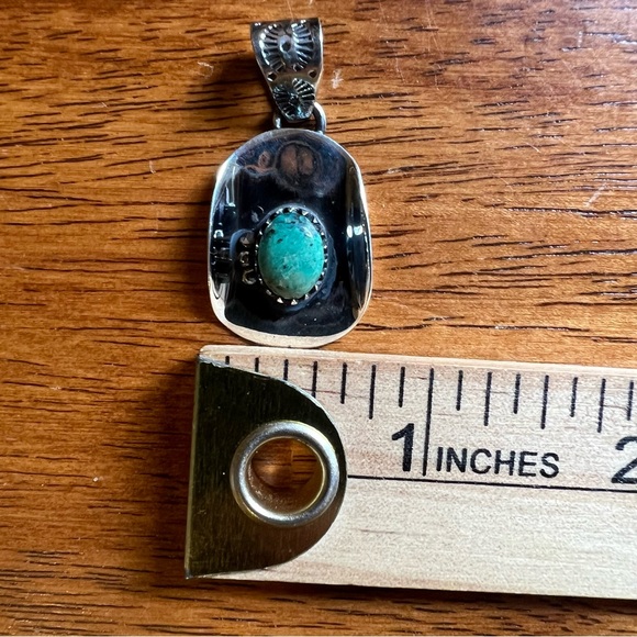 925 Sterling Silver Green Turquoise Cowboy Hat Pendant Southwestern - Picture 9 of 13